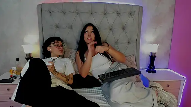 CaliferAndAurora online show from 04/13/26, 10:36