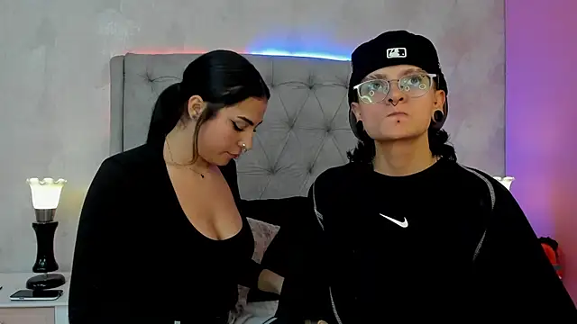 CaliferAndAurora online show from 04/28/26, 10:47