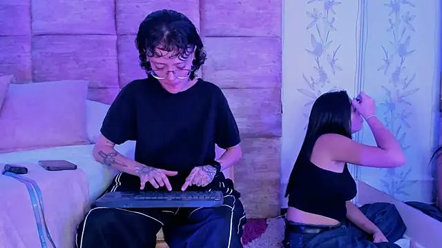 CaliferAndAurora online show from 03/09/26, 09:18