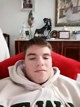 Snapshot of Alejandro27003 chatting on 02/26/26, 05:35 Alejandro27003 online show from 02/26/26, 05:35