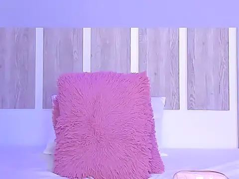 EmilySearss online show from 03/19/26, 07:47