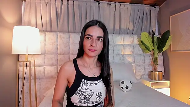 Snapshot of Samantha_Velle chatting on 06/22/26, 01:52 Samantha Velle online show from 06/22/26, 01:52