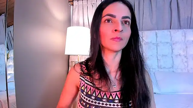 Snapshot of Samantha_Velle chatting on 05/15/26, 02:04 Samantha Velle online show from 05/15/26, 02:04