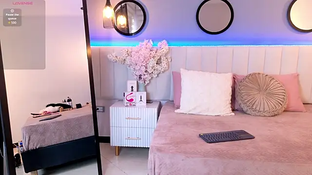 Grace Williams  online show from 05/01/26, 08:14