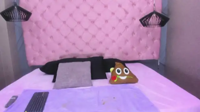 SARA HORNY- online show from 03/11/26, 03:00