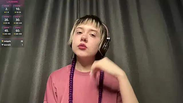 AueshaSimon online show from 03/21/26, 05:08