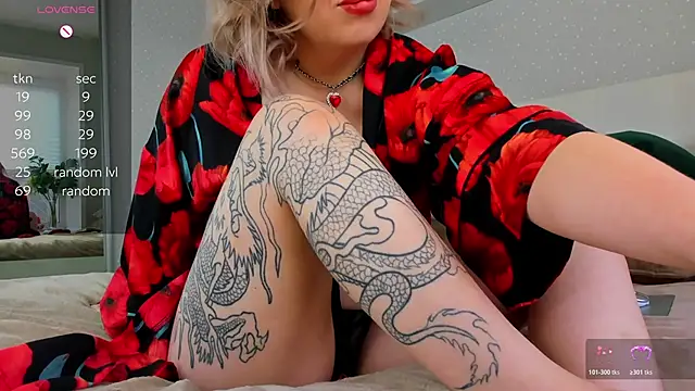 crowned goddess online show from 03/26/26, 01:26