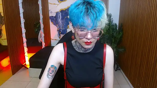 Lyra tay online show from 04/04/26, 07:09