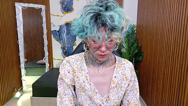 Snapshot of Lyra_tay chatting on 05/27/26, 08:05 Lyra tay online show from 05/27/26, 08:05