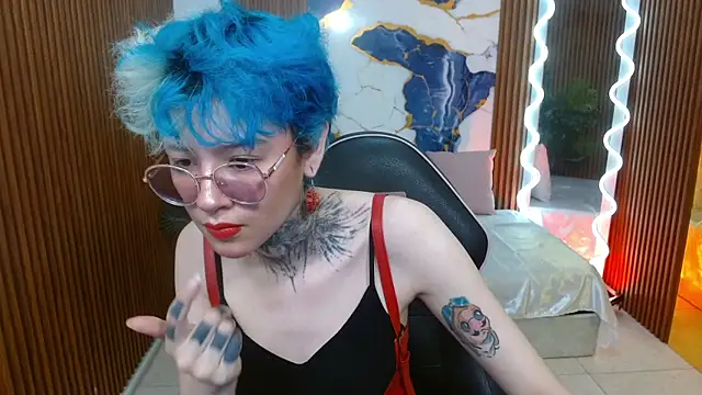 Lyra tay online show from 03/03/26, 06:59