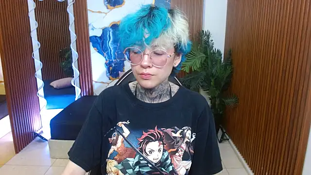 Lyra tay online show from 04/07/26, 07:04