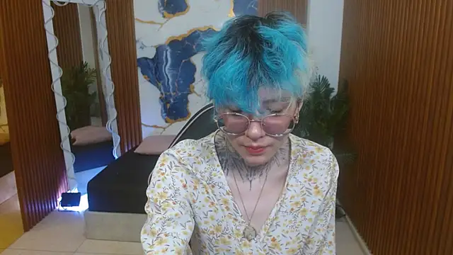 Snapshot of Lyra_tay chatting on 04/22/26, 07:09 Lyra tay online show from 04/22/26, 07:09