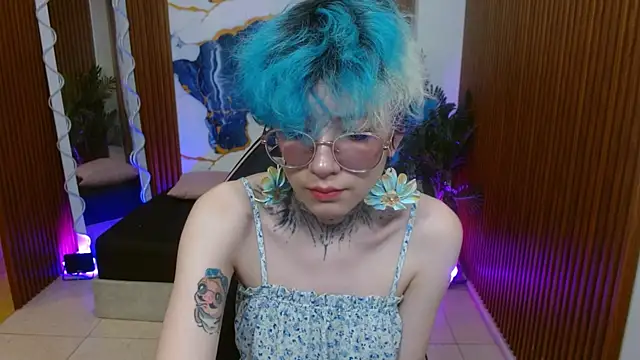 Snapshot of Lyra_tay chatting on 04/21/26, 07:09 Lyra tay online show from 04/21/26, 07:09