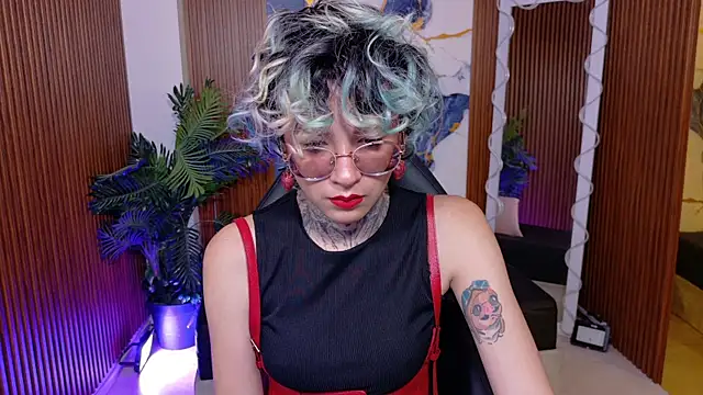 Snapshot of Lyra_tay chatting on 07/18/26, 07:11 Lyra tay online show from 07/18/26, 07:11