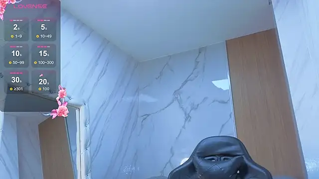 Lola roses tf online show from 03/28/26, 08:32