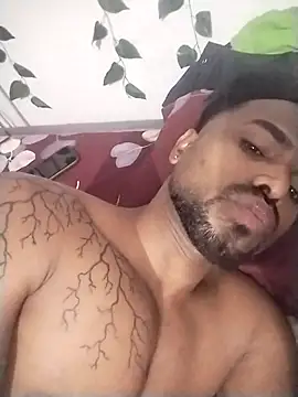 Snapshot of Hunkytop chatting on 02/27/26, 03:18 Hunkytop online show from 02/27/26, 03:18