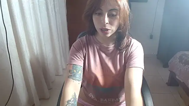 Snapshot of IrisArellano_ chatting on 07/08/26, 01:12 IrisArellano online show from 07/08/26, 01:12