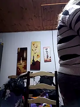 momismilf544 online show from 05/22/26, 11:36