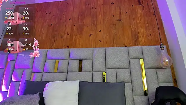 camilaa smith  online show from 04/12/26, 08:01