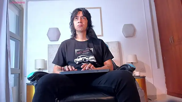 Snapshot of so_pop chatting on 03/03/26, 02:02 so pop online show from 03/03/26, 02:02