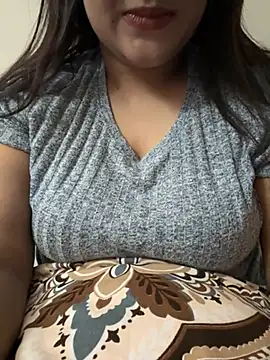 Snapshot of Malluqueen chatting on 02/28/26, 08:30 Malluqueen online show from 02/28/26, 08:30