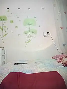 Snapshot of Meow_cute chatting on 05/26/26, 03:32 Meow cute online show from 05/26/26, 03:32