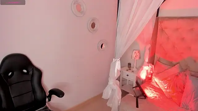 Raven Dooll online show from 03/26/26, 10:18