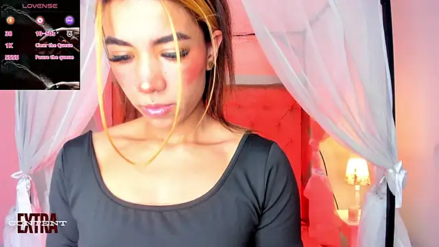 Raven Dooll online show from 03/19/26, 09:15