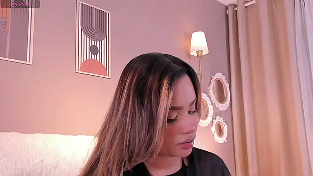 Agata Laurent  online show from 05/24/26, 02:33