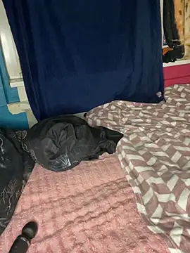 Melissa-Schneider online show from 04/05/26, 06:14