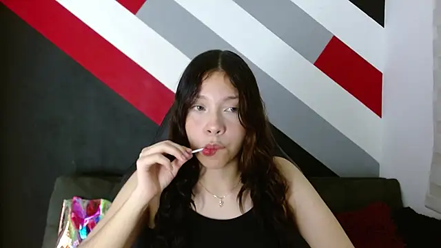 Snapshot of Sweet_kitty_05 chatting on 02/27/26, 01:50 Sweet kitty 05 online show from 02/27/26, 01:50