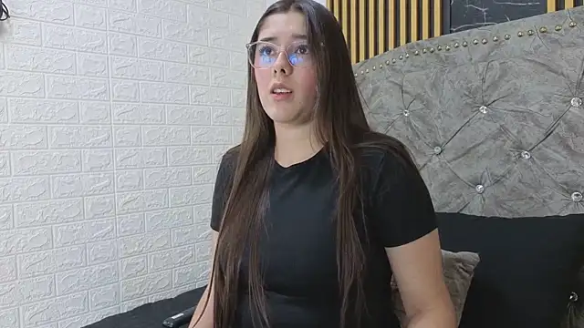 ElisVega online show from 04/04/26, 08:15