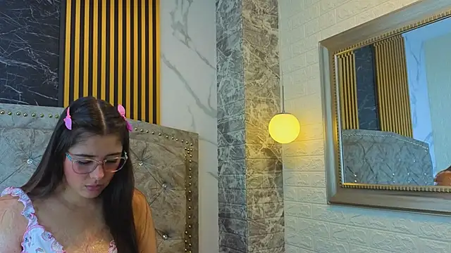 ElisVega online show from 03/23/26, 06:52