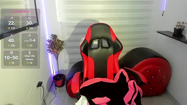 Agatha Marin online show from 04/01/26, 12:57