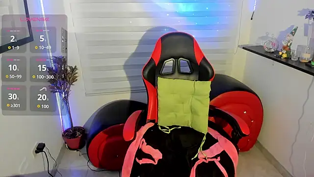 Agatha Marin online show from 04/08/26, 11:17