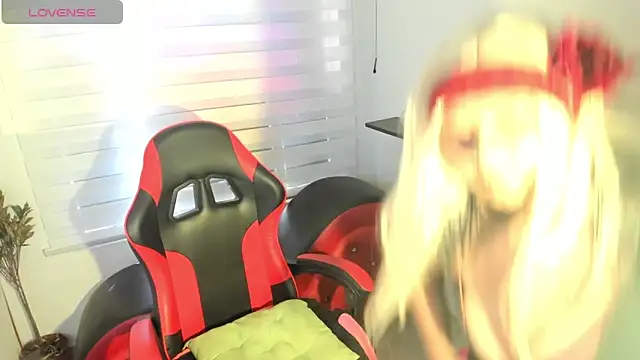 Agatha Marin online show from 04/14/26, 08:03