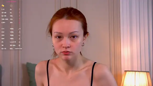 SadieSink  online show from 04/01/26, 06:37