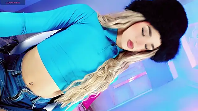 Sophiaa doll  online show from 04/15/26, 04:18