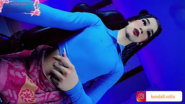 Snapshot of Sophiaa_doll_ chatting on 06/12/26, 05:38 Sophiaa doll online show from 06/12/26, 05:38