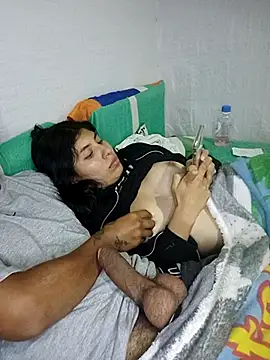 May and Noah online show from 04/09/26, 01:40