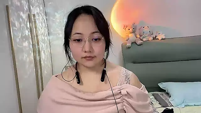 Snapshot of Susu-36E chatting on 06/17/26, 02:05 Susu-36E online show from 06/17/26, 02:05