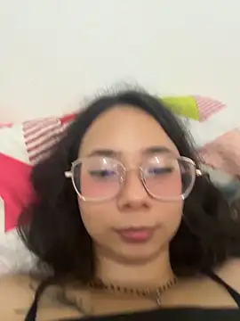 Aliciaa-petite online show from 05/11/26, 04:04
