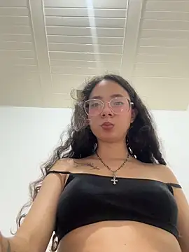 Aliciaa-petite online show from 05/11/26, 10:27