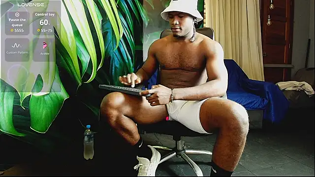 Snapshot of DarianWill18 chatting on 03/02/26, 02:45 DarianWill18 online show from 03/02/26, 02:45