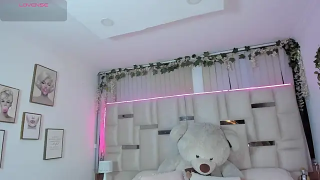 Hanna klover online show from 04/02/26, 03:57