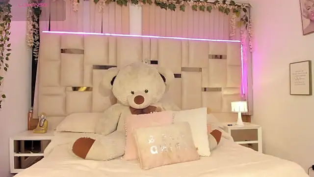 Hanna klover online show from 03/28/26, 05:08