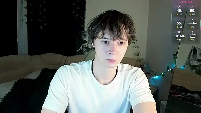 AnthonyCuutie online show from 05/01/26, 05:40