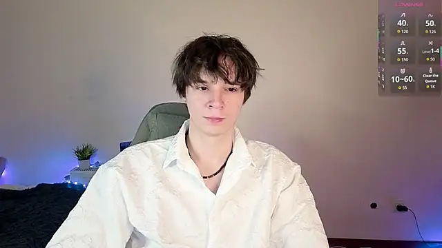 AnthonyCuutie online show from 06/04/26, 04:55