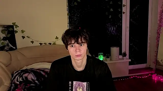 AnthonyCuutie online show from 03/25/26, 08:08