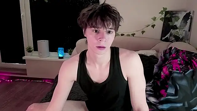 AnthonyCuutie online show from 03/27/26, 08:26